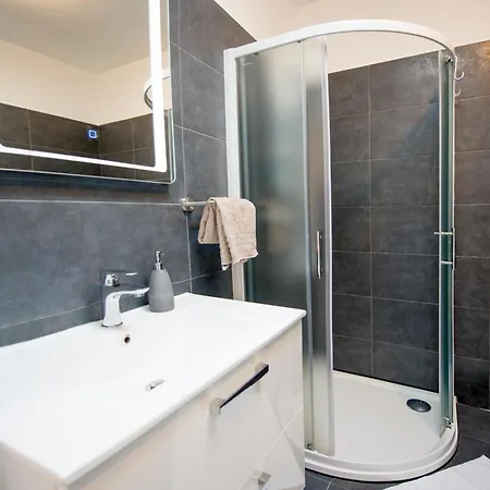 Denis Apartamento